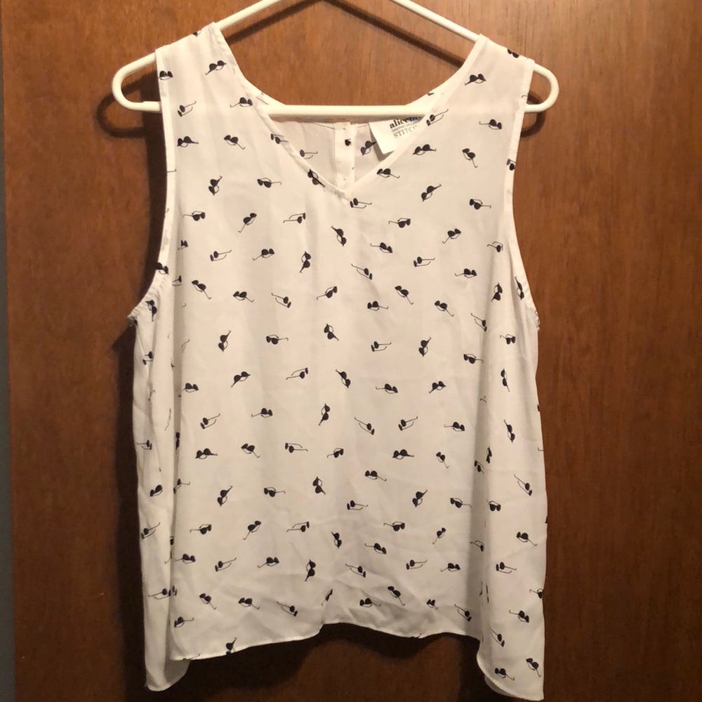 AliceBlue open back tank top from Stitchfix 🕶
